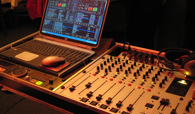 DJ-Pult für Familienfeiern